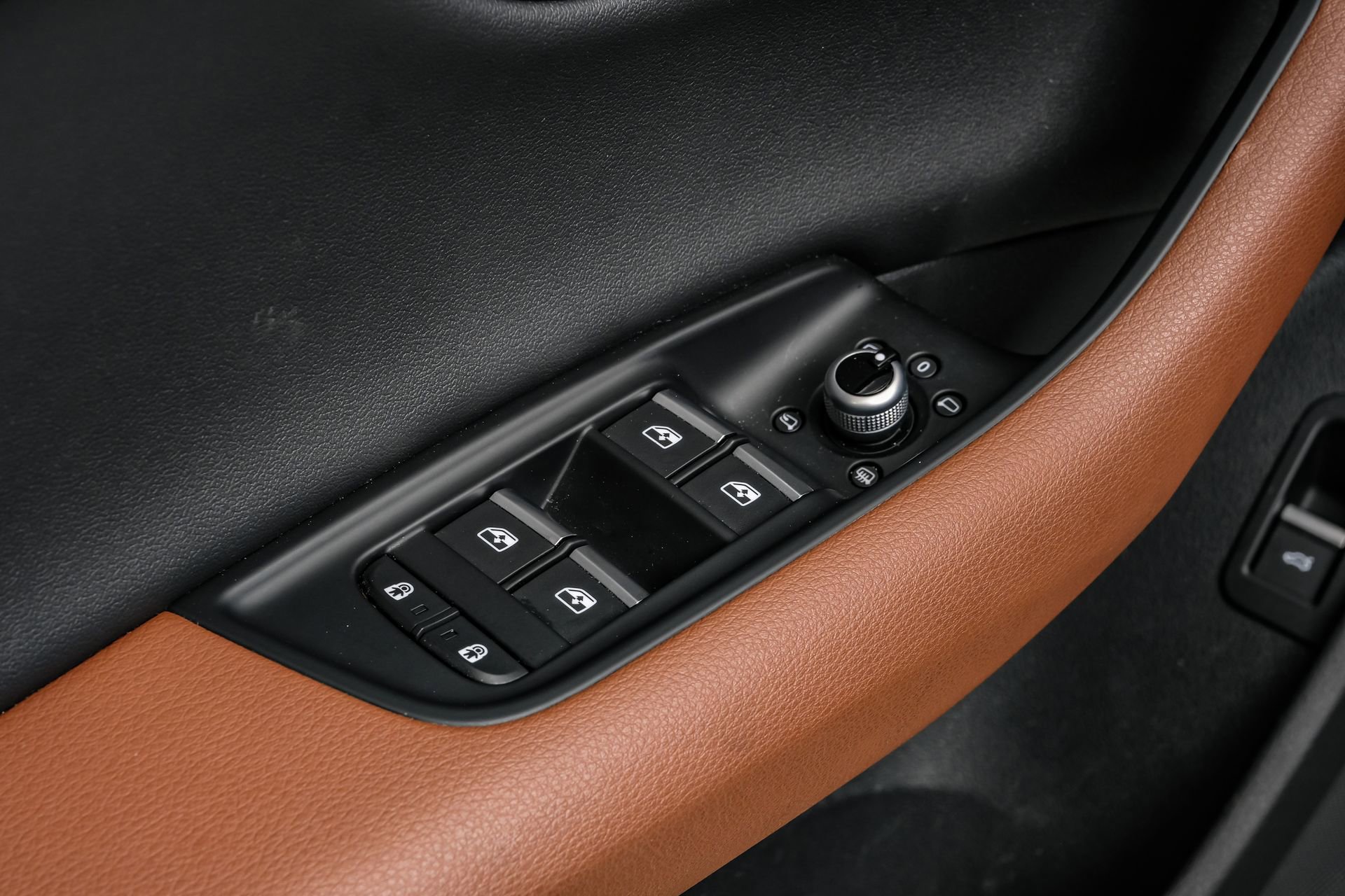 Used 2023 Audi Q7 3.0T Premium w/ Convenience Package image 46