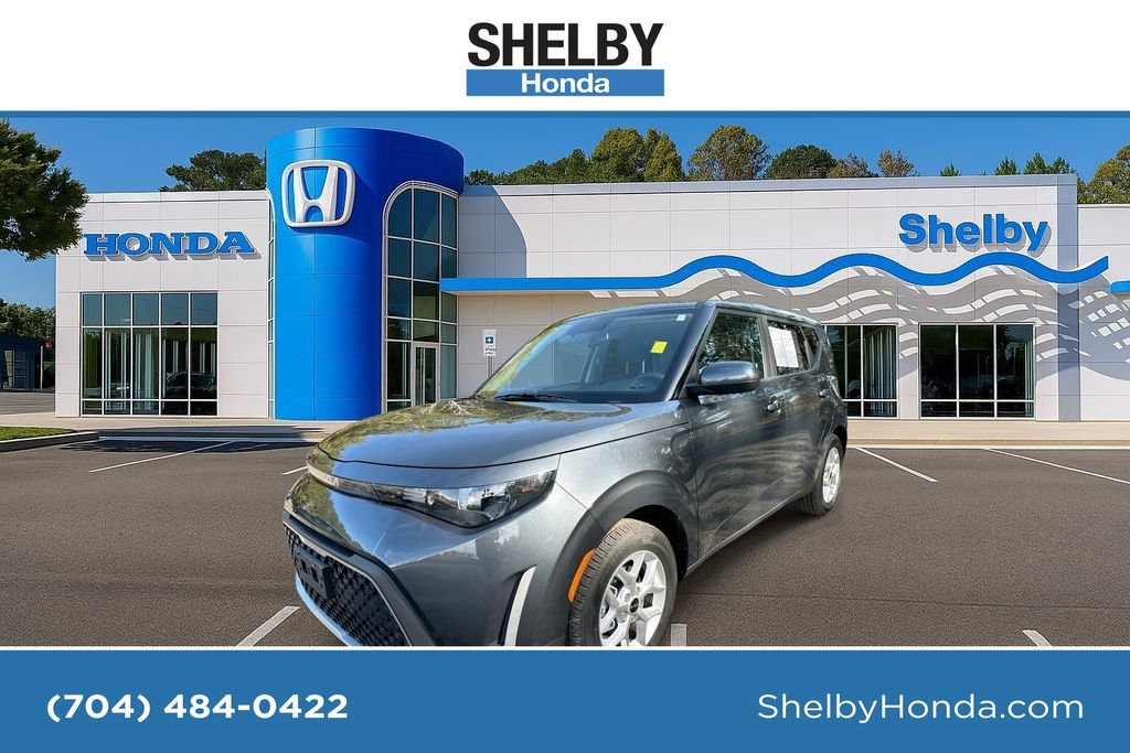 Used 2025 Kia Soul S image 1