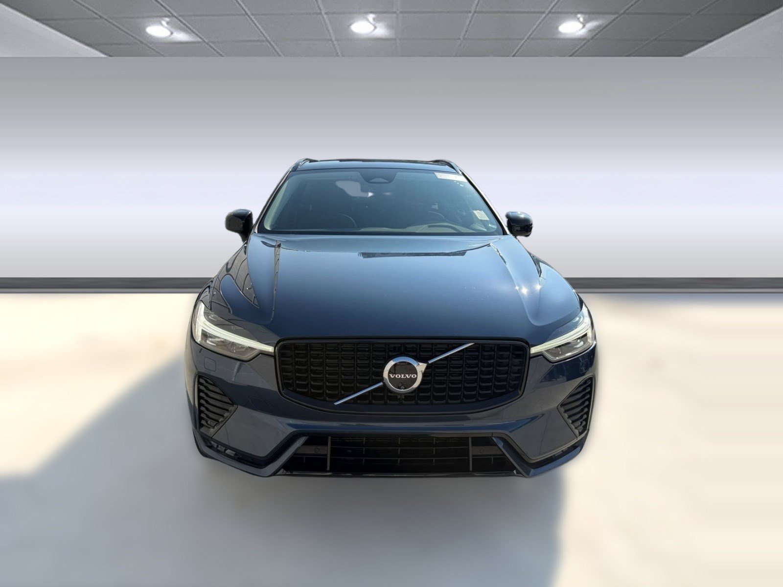 Certified 2024 Volvo XC60 B5 Plus w/ Protection Package Premier AWD/4WD image 6