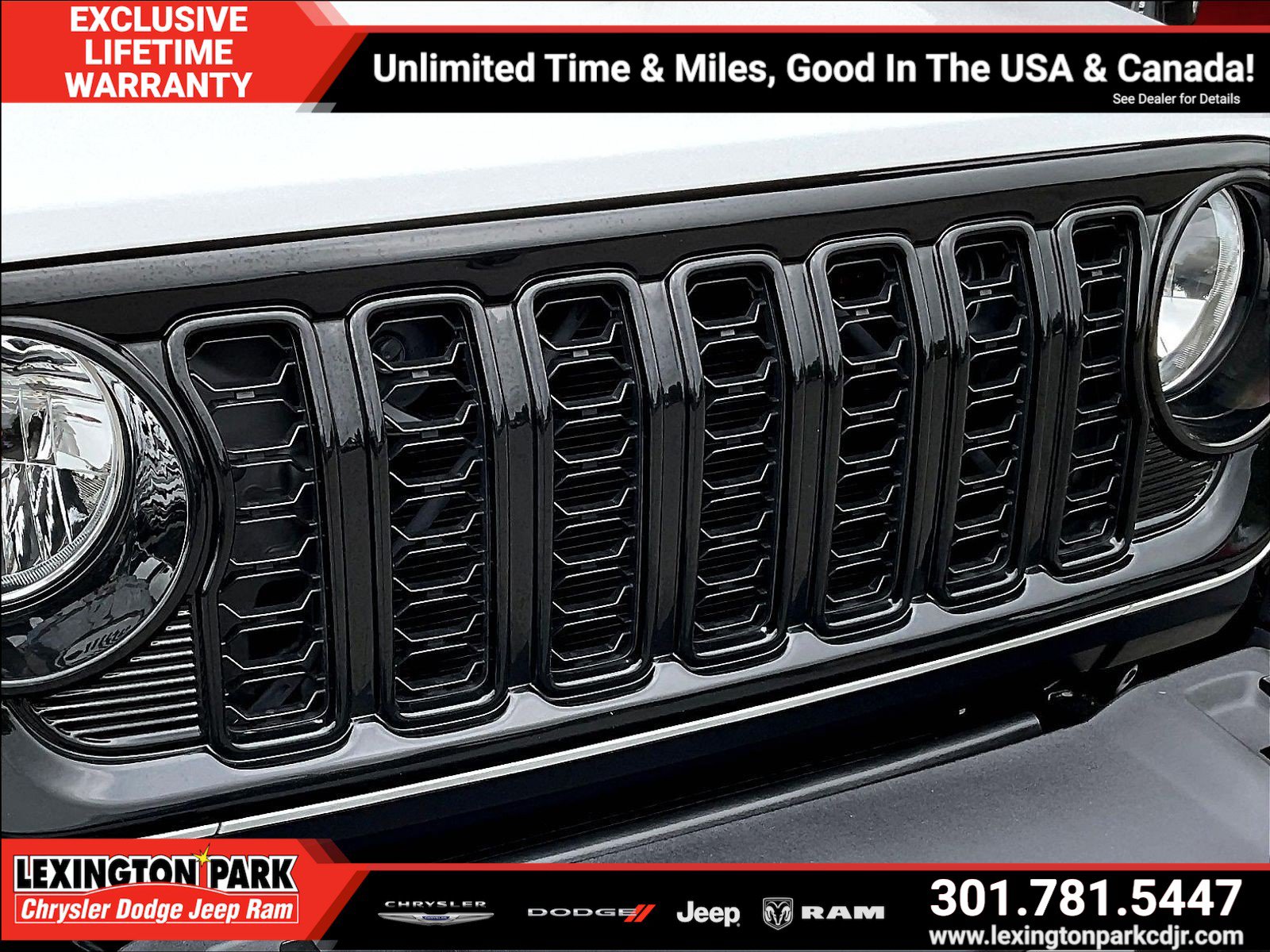 Used 2025 Jeep Wrangler Unlimited Sport AWD/4WD image 32
