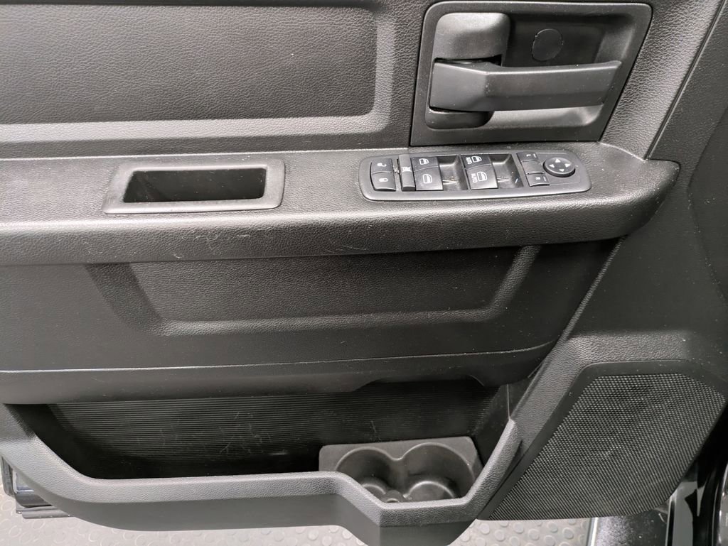 Used 2019 RAM 1500 Express w/ Express Value Package image 9