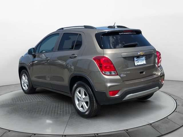 Used 2022 Chevrolet Trax LT w/ Driver Confidence Package AWD/4WD image 3
