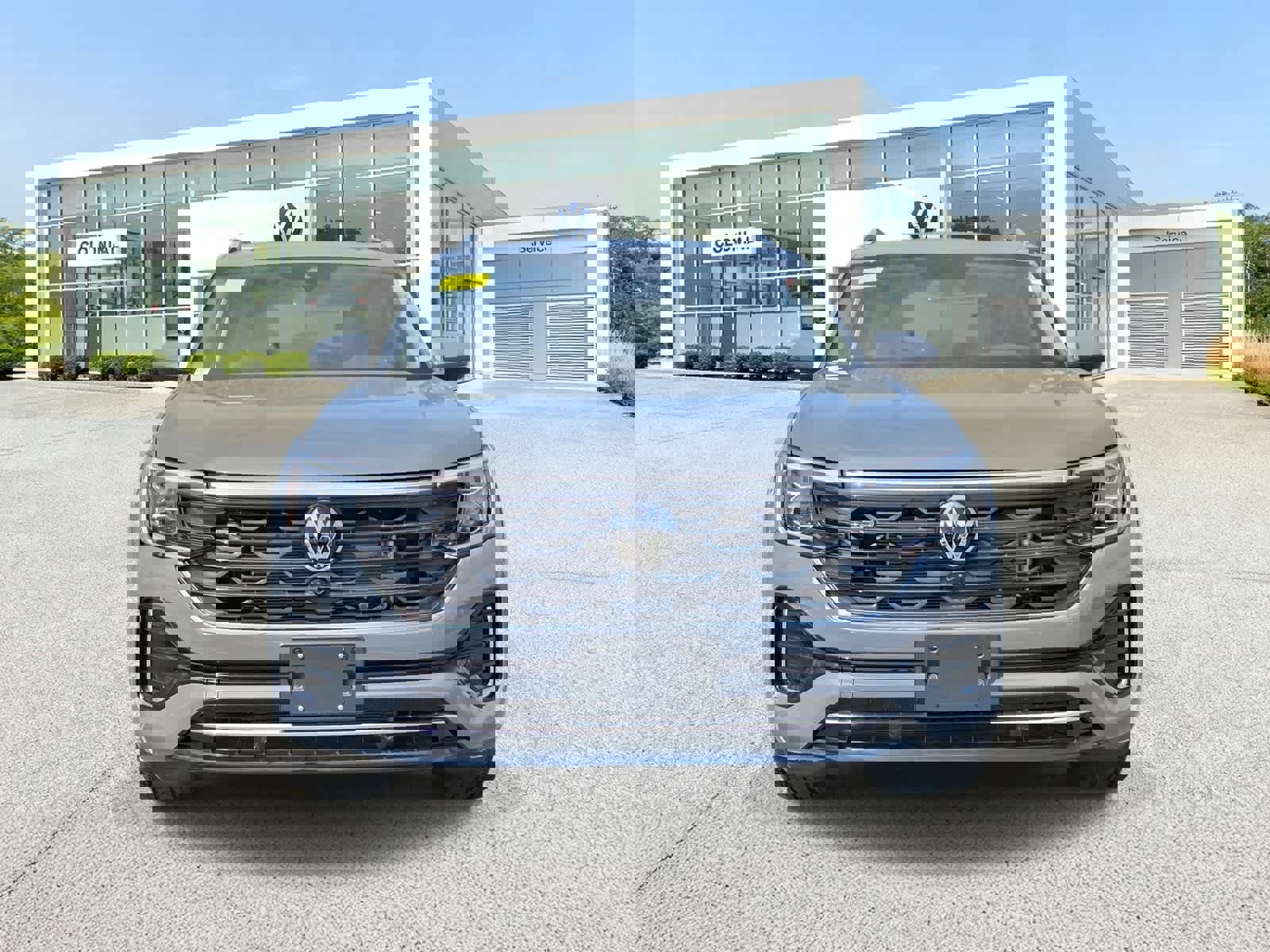 New 2026 Volkswagen Atlas SEL Premium R-Line image 2