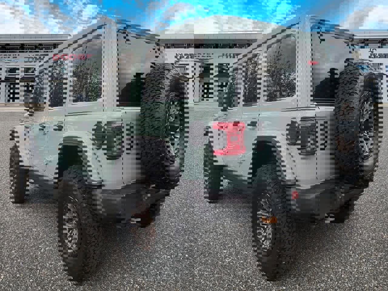 Used 2024 Jeep Wrangler Unlimited Rubicon 392 image 6