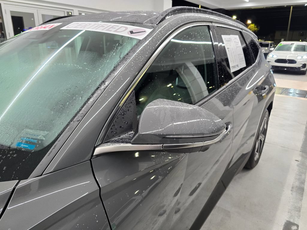 Used 2024 Hyundai Tucson Limited FWD image 11