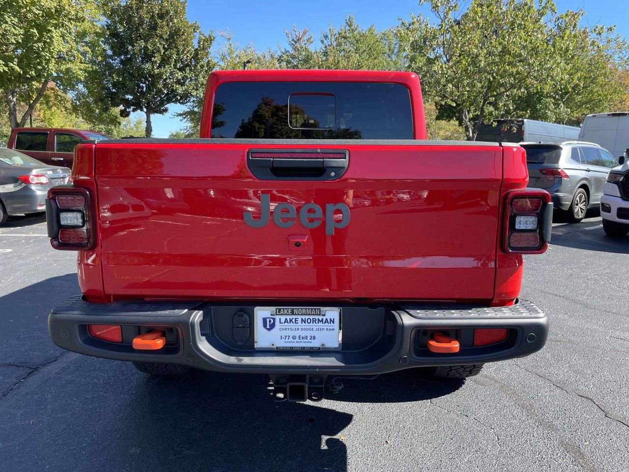 New 2025 Jeep Gladiator Mojave image 8