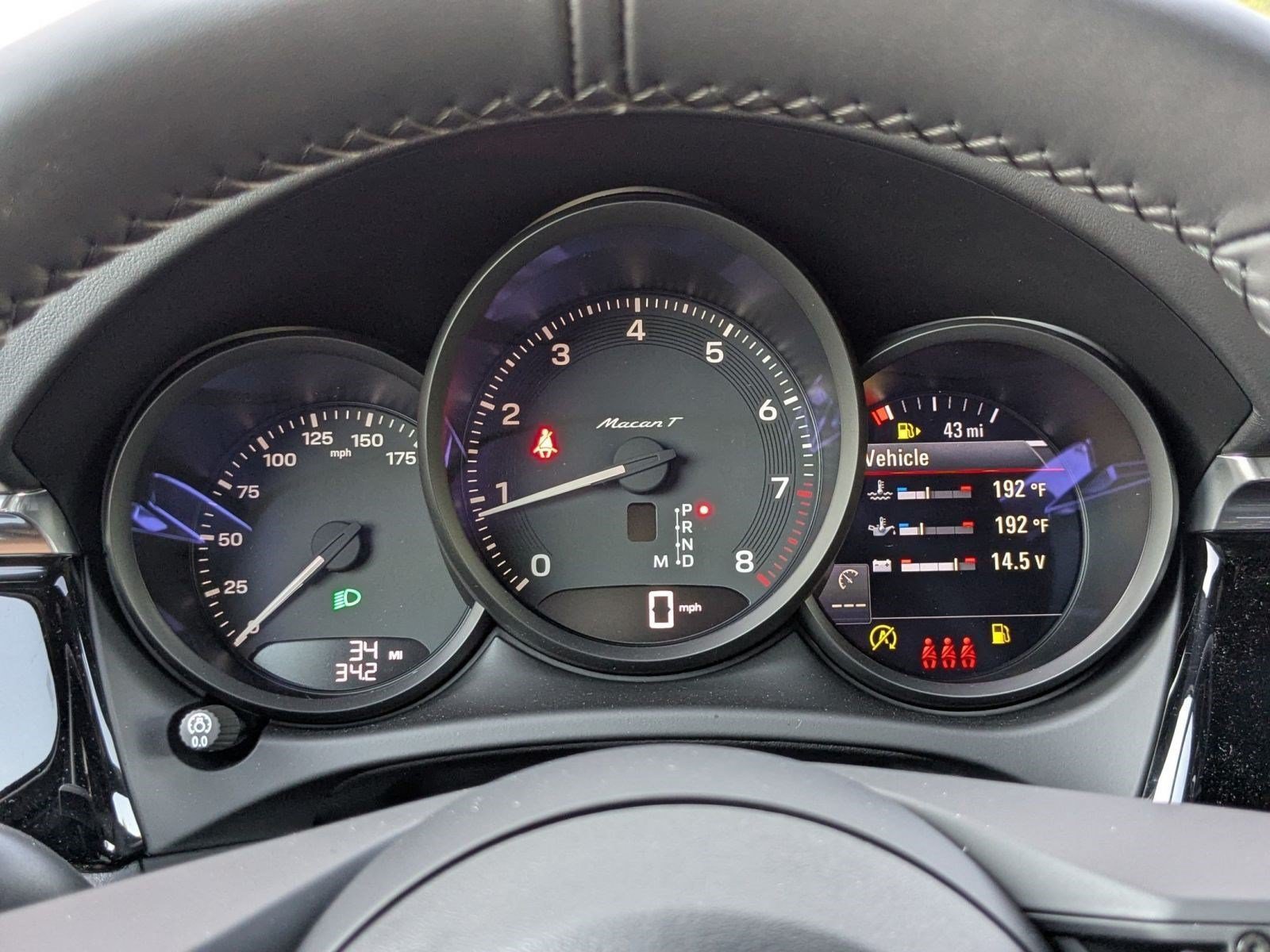 Certified 2026 Porsche Macan Turbo AWD/4WD image 16