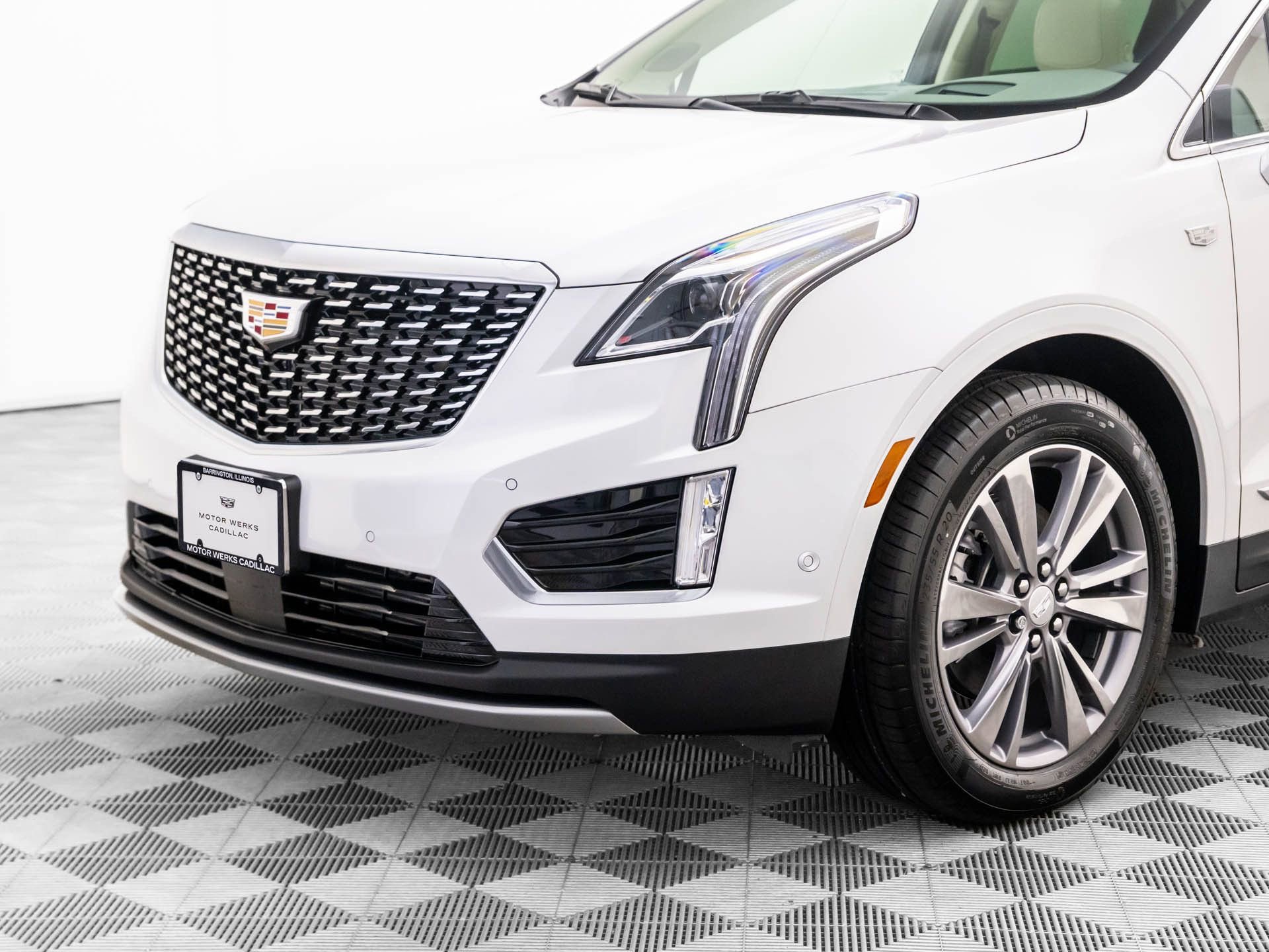 New 2026 Cadillac XT5 Premium Luxury w/ Driver Assist Package AWD/4WD image 38