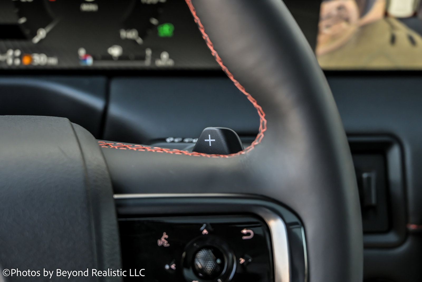 Used 2026 Nissan Armada PRO-4X image 37