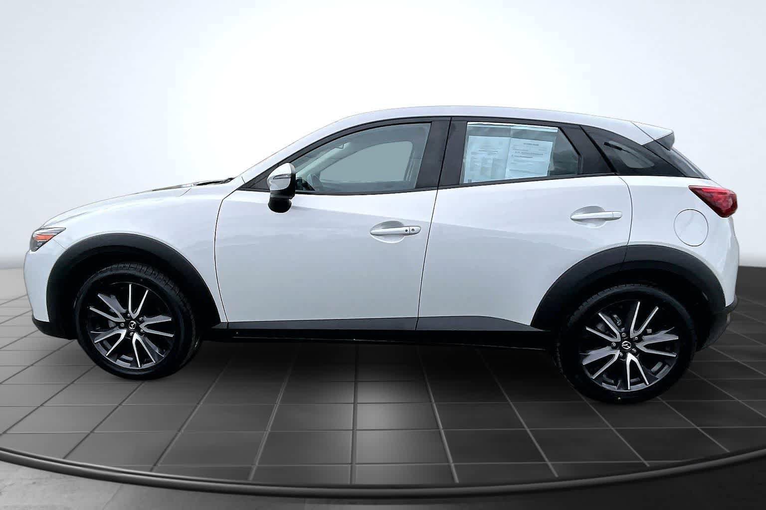 Used 2018 MAZDA CX-3 Touring AWD/4WD image 3