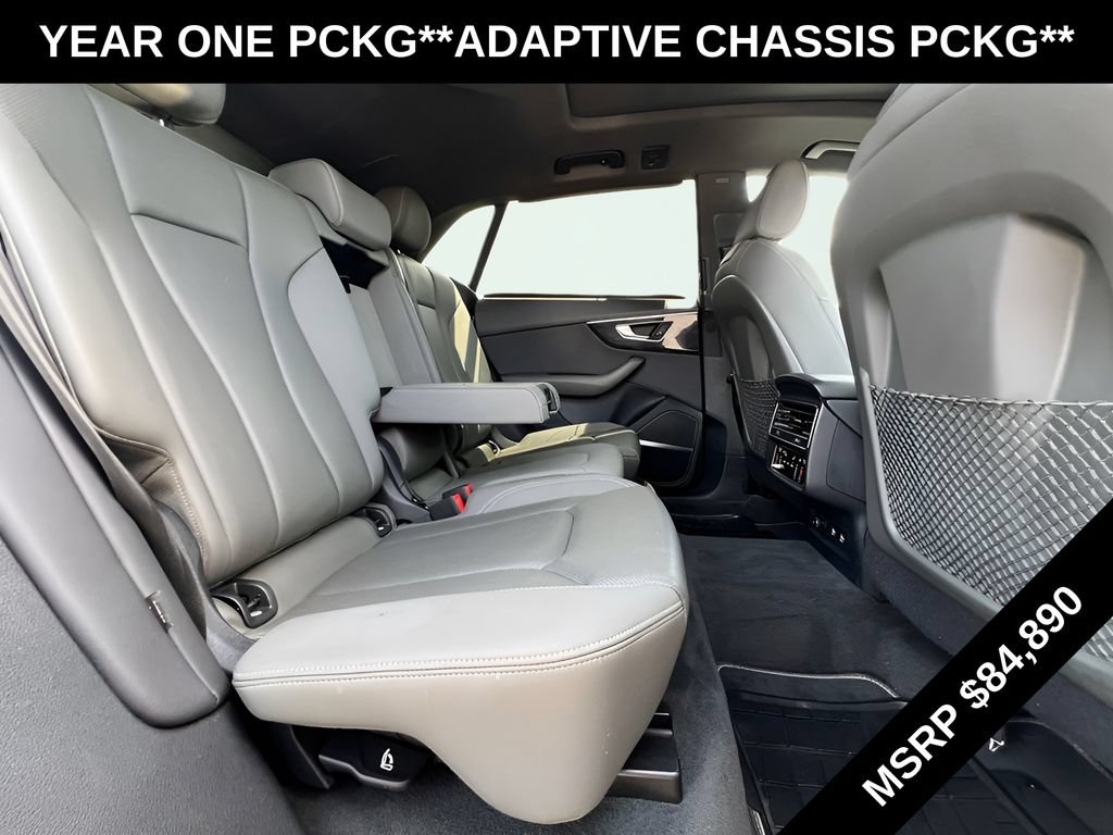Used 2019 Audi Q8 Prestige w/ Adaptive Chassis Package AWD/4WD image 34