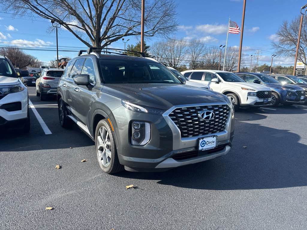 Used 2021 Hyundai Palisade Limited image 3