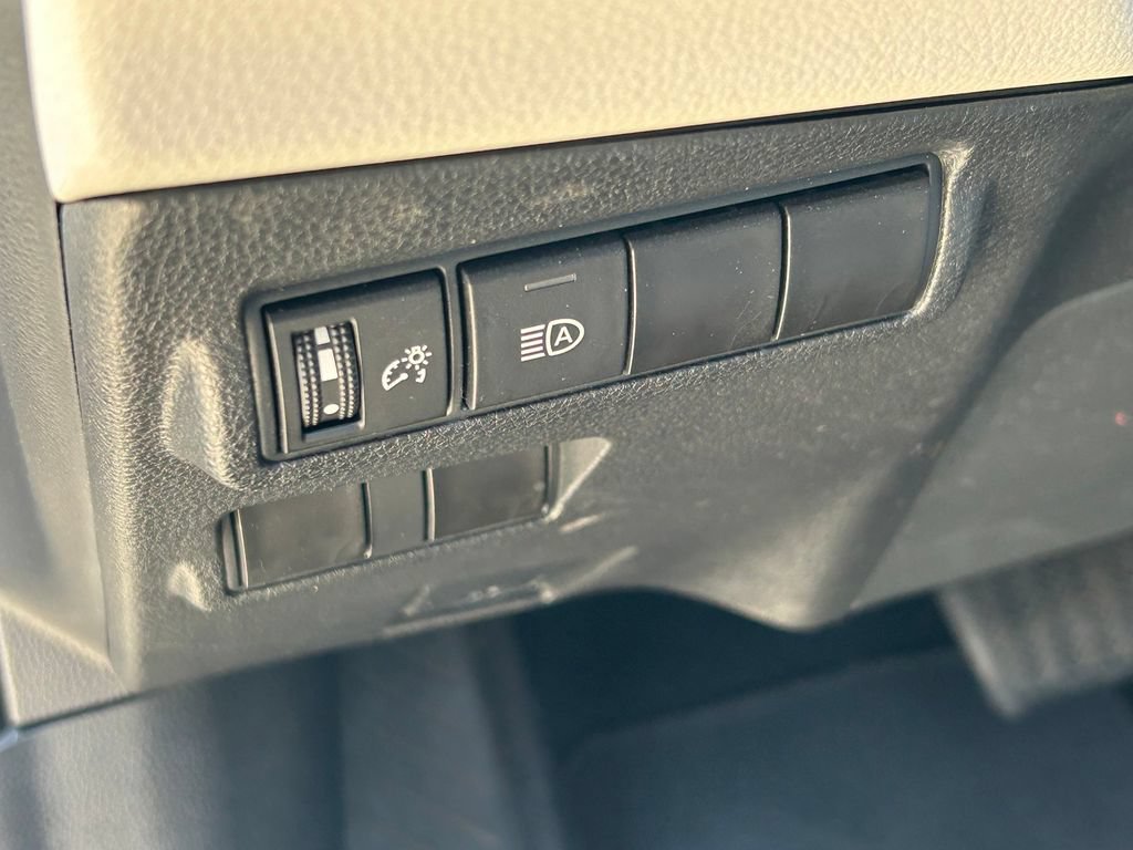 Certified 2023 Toyota Corolla Cross LE FWD image 23