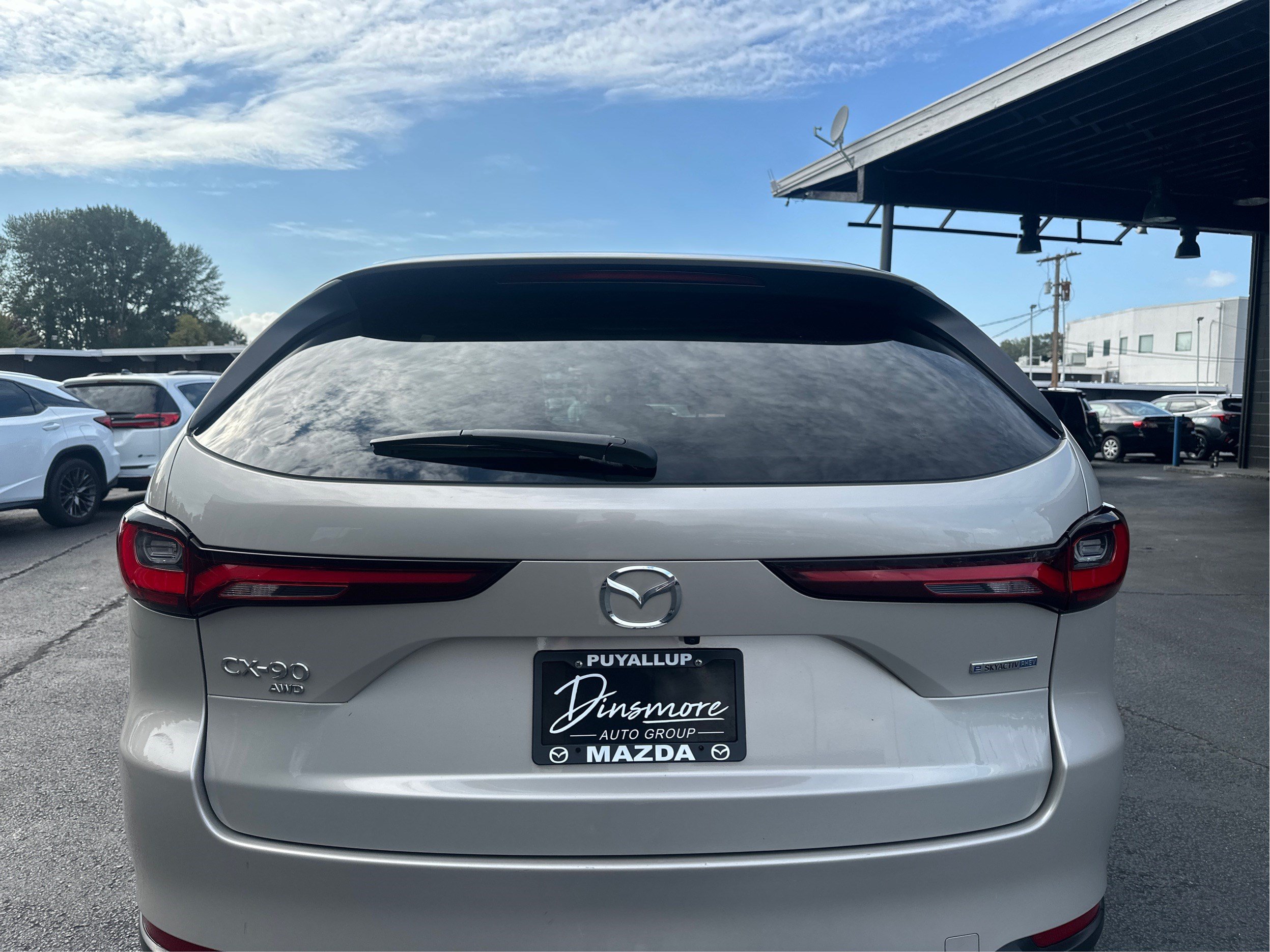 Used 2024 MAZDA CX-90 Plug-In Hybrid w/ Preferred AWD/4WD image 26