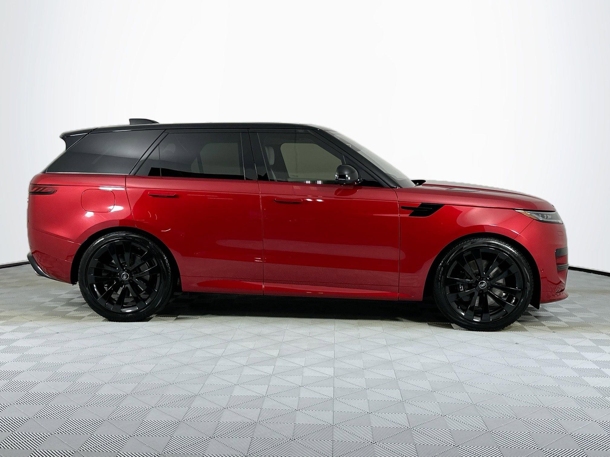 Used 2023 Land Rover Range Rover Sport First Edition image 4
