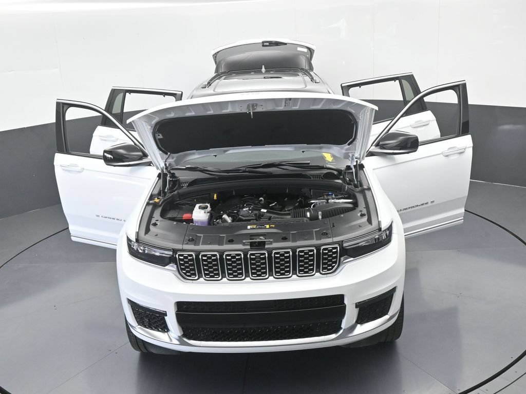 New 2025 Jeep Grand Cherokee L Summit AWD/4WD image 70