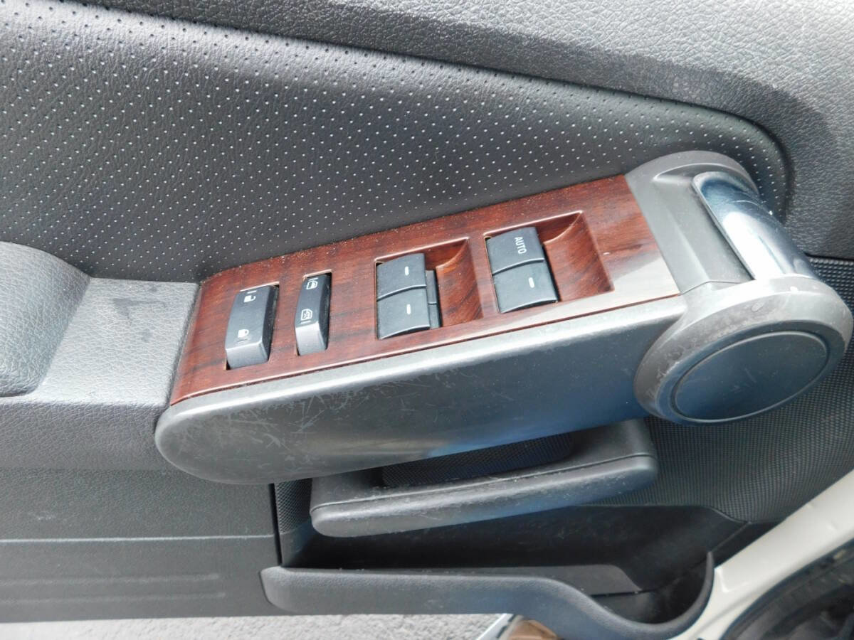 Used 2006 Ford Explorer Limited RWD image 17