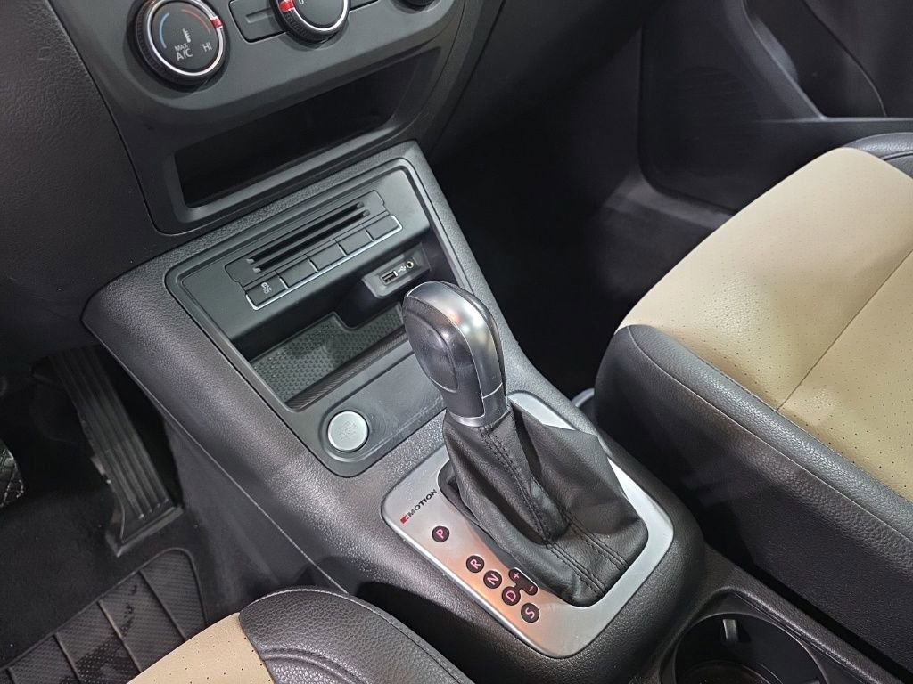 Used 2017 Volkswagen Tiguan Wolfsburg Edition image 25