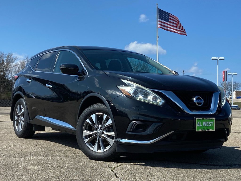 Used 2018 Nissan Murano S image 2