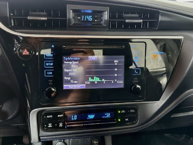 Used 2018 Toyota Corolla SE FWD image 17