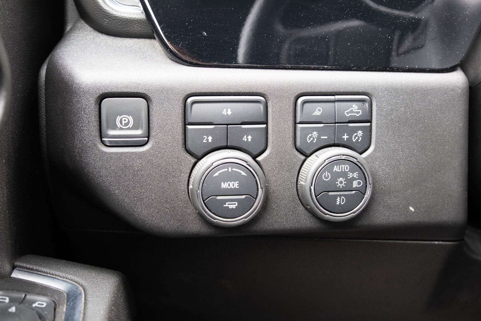 Used 2024 Chevrolet Silverado 3500 LT w/ Convenience Package AWD/4WD image 10
