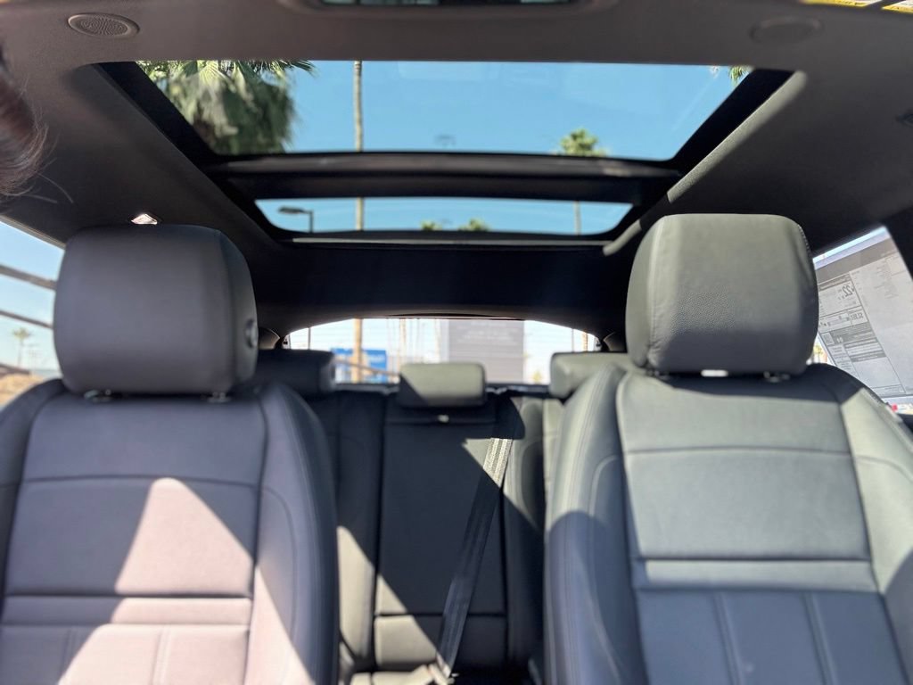 New 2026 Land Rover Range Rover Evoque Dynamic SE AWD/4WD image 14