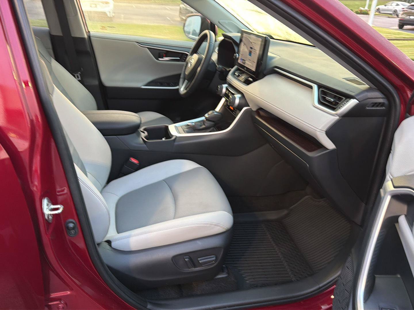 Certified 2023 Toyota RAV4 Limited AWD/4WD image 13