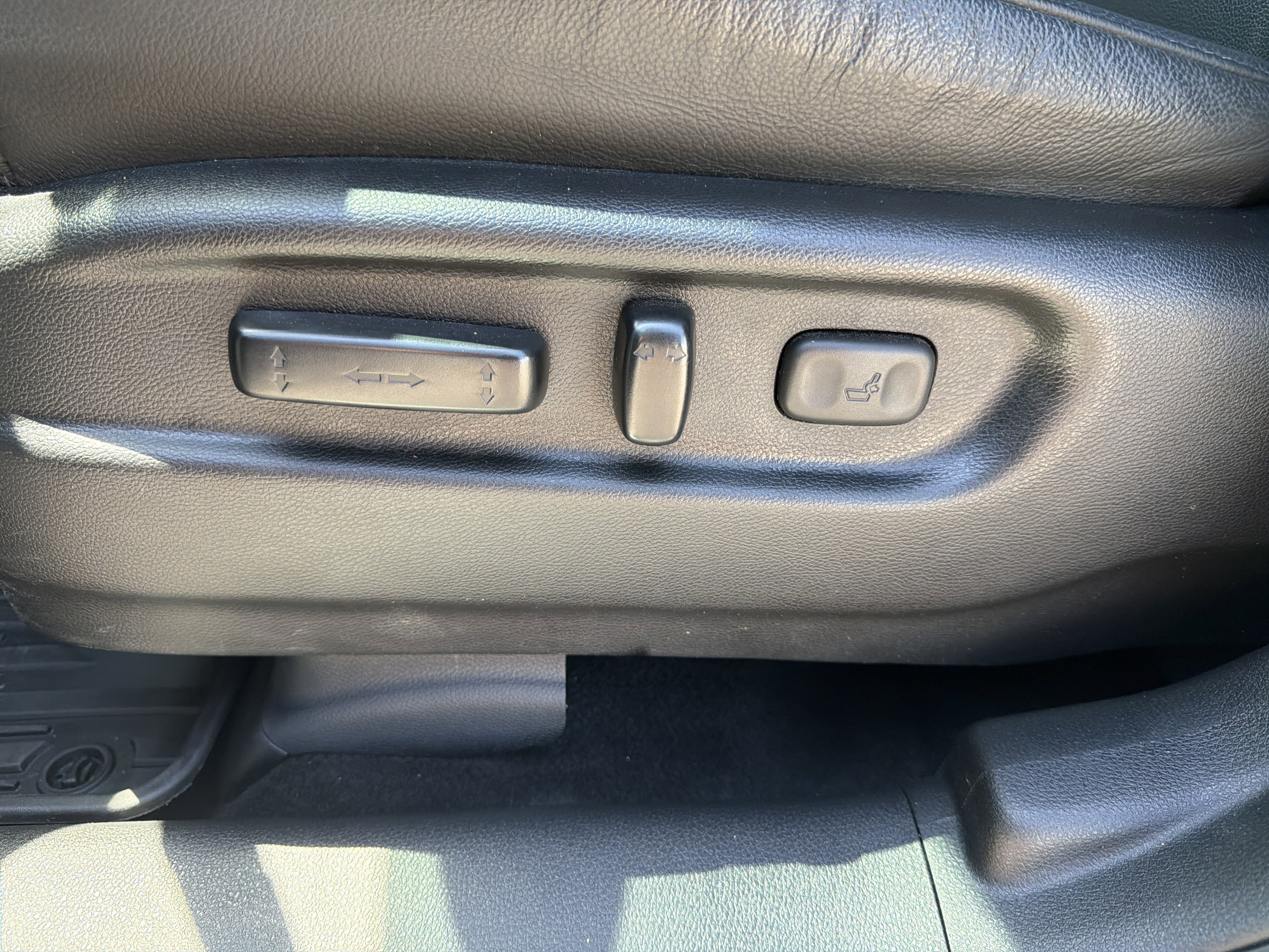 Certified 2022 Honda Pilot Touring image 10