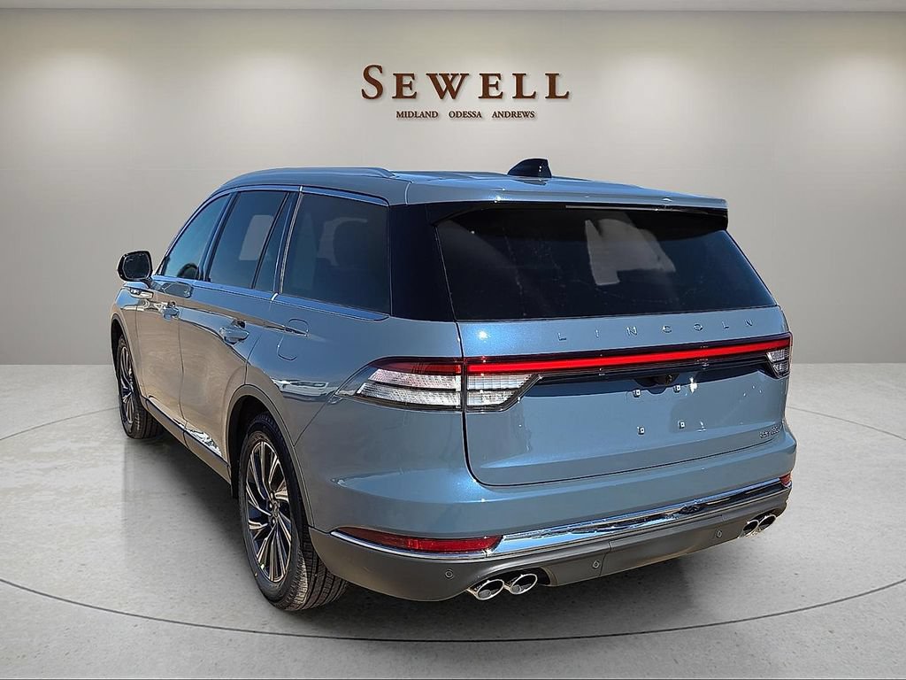 New 2026 Lincoln Aviator 2WD image 3