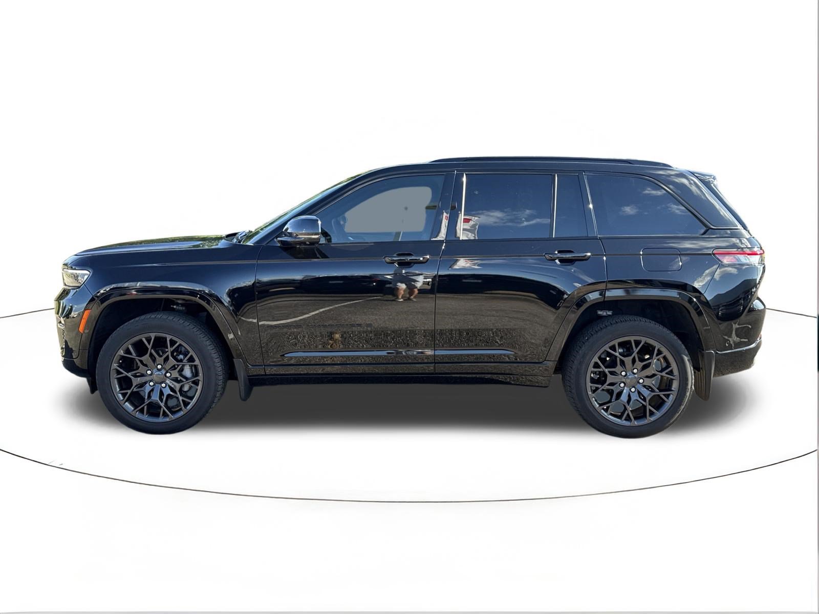 Used 2025 Jeep Grand Cherokee Summit AWD/4WD image 6