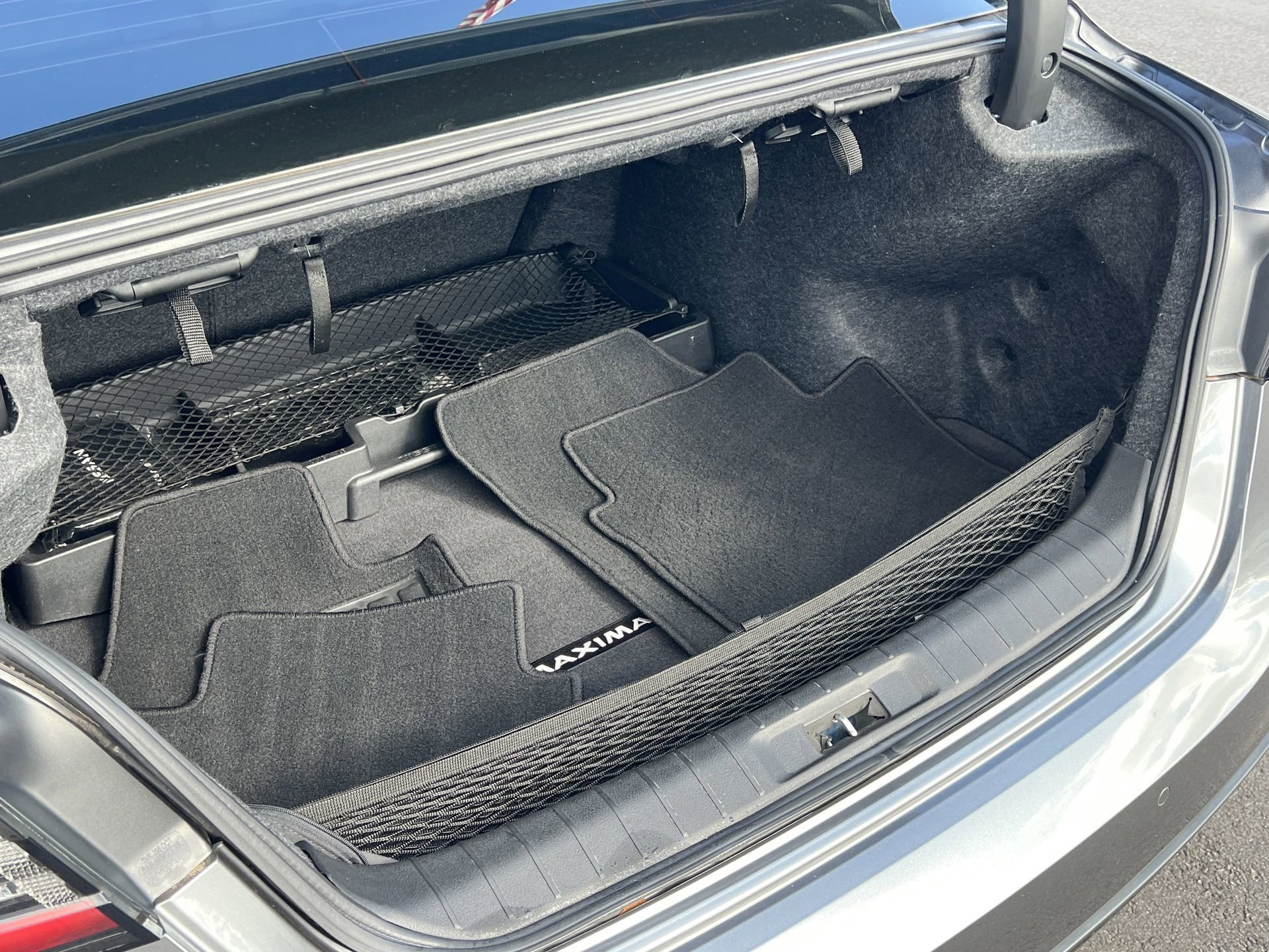 Used 2021 Nissan Maxima SR w/ Sport Mat Group image 26