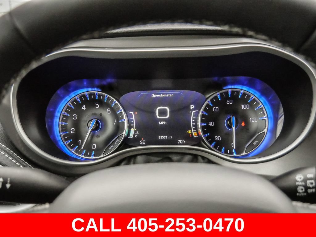 Used 2024 Chrysler Pacifica Touring-L AWD/4WD image 54