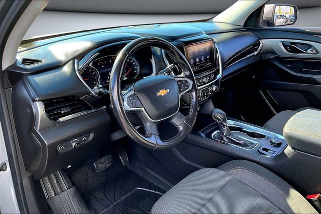Used 2021 Chevrolet Traverse LT image 17