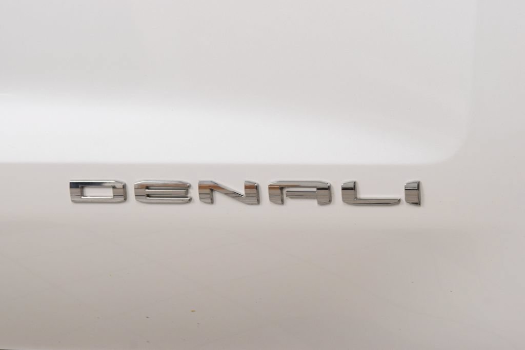 Used 2024 GMC Sierra 1500 Denali w/ Denali Reserve Package AWD/4WD image 17