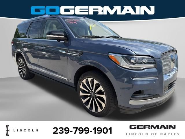 Used 2022 Lincoln Navigator Reserve AWD/4WD image 9