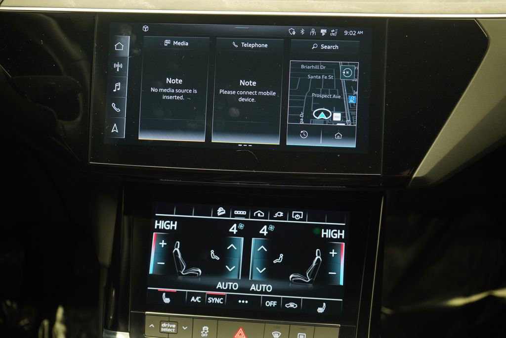 Used 2024 Audi Q8 e-tron Premium image 11