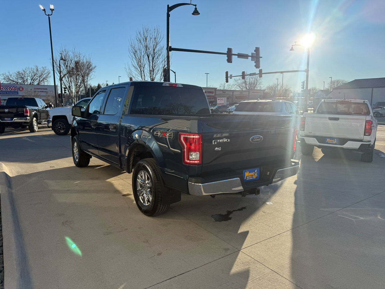Used 2017 Ford F150 XLT image 4