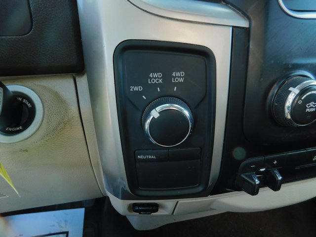 Used 2016 RAM 2500 SLT image 33