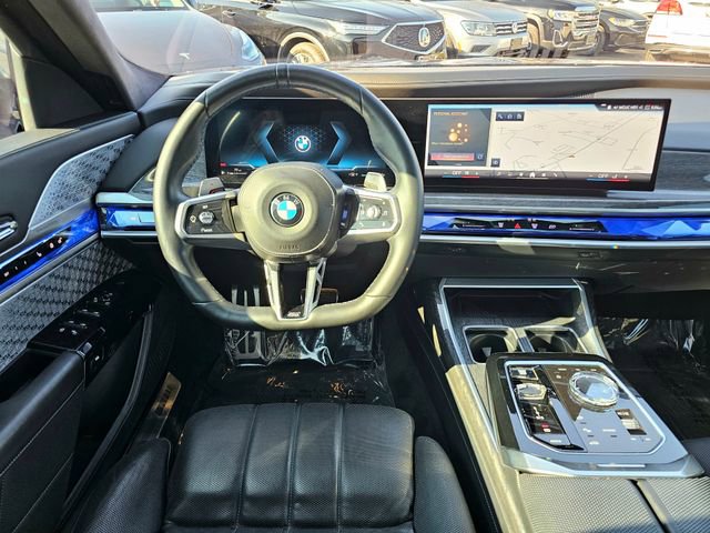 Used 2023 BMW 760i xDrive w/ Executive Package image 28