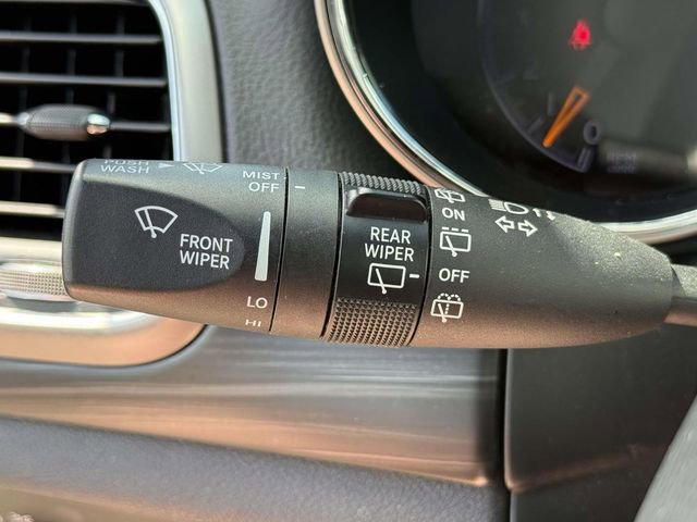 Used 2020 Jeep Grand Cherokee Altitude AWD/4WD image 26