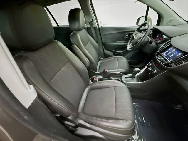 Used 2021 Chevrolet Trax LT w/ Driver Confidence Package image 25