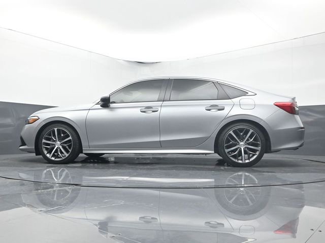 Used 2023 Honda Civic Touring image 9