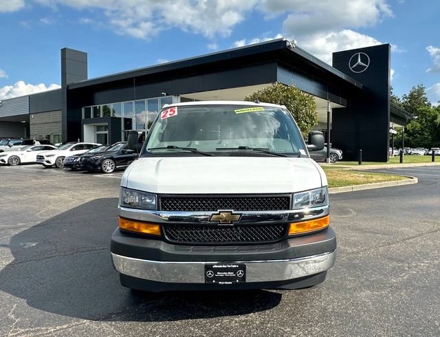 Used 2025 Chevrolet Express 2500 w/ Driver Convenience Package RWD image 3