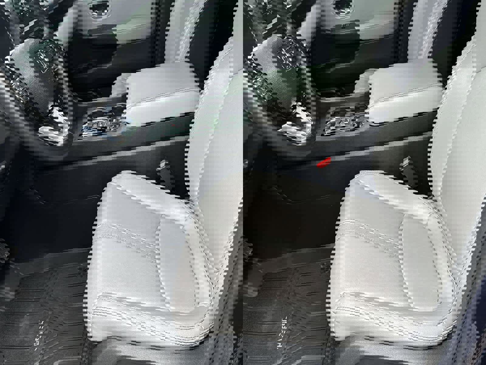 Used 2023 Honda Pilot EX-L image 13