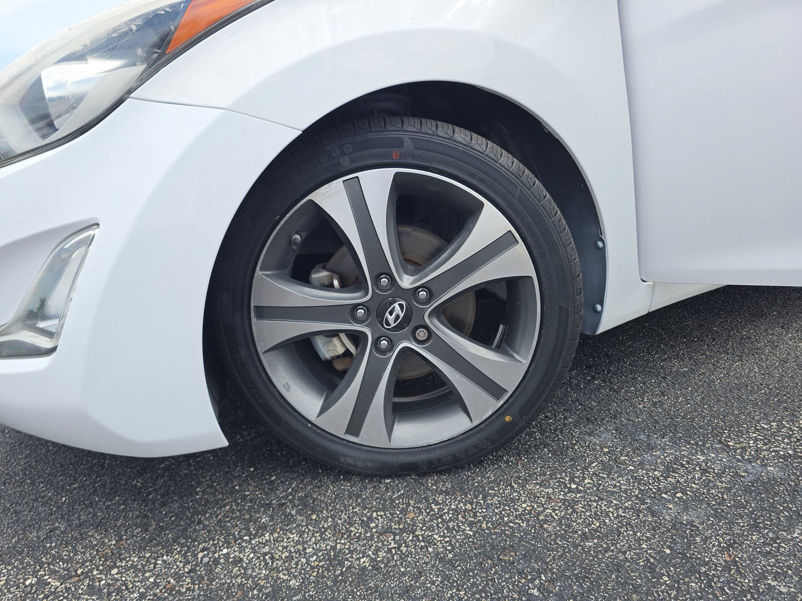 Used 2016 Hyundai Elantra Sport FWD image 28