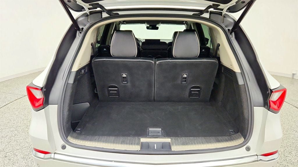 Used 2023 Acura MDX SH-AWD w/ Advance Package image 23