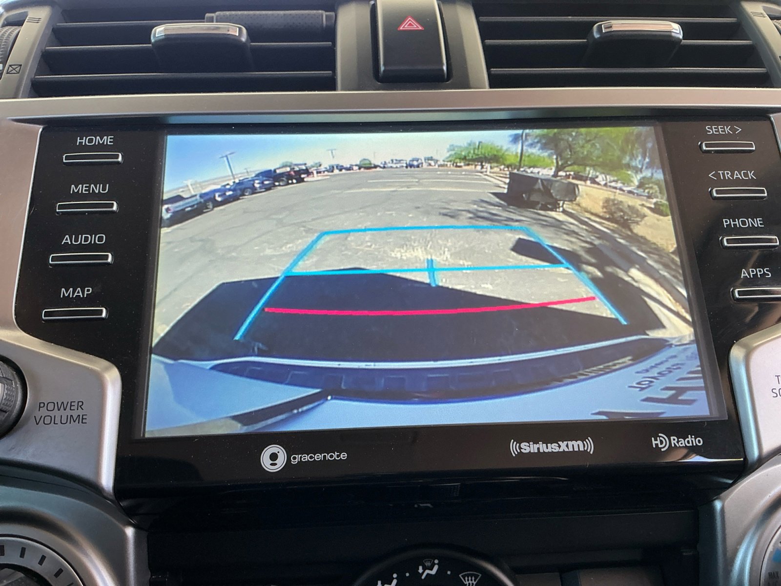 Used 2020 Toyota 4Runner SR5 AWD/4WD image 29