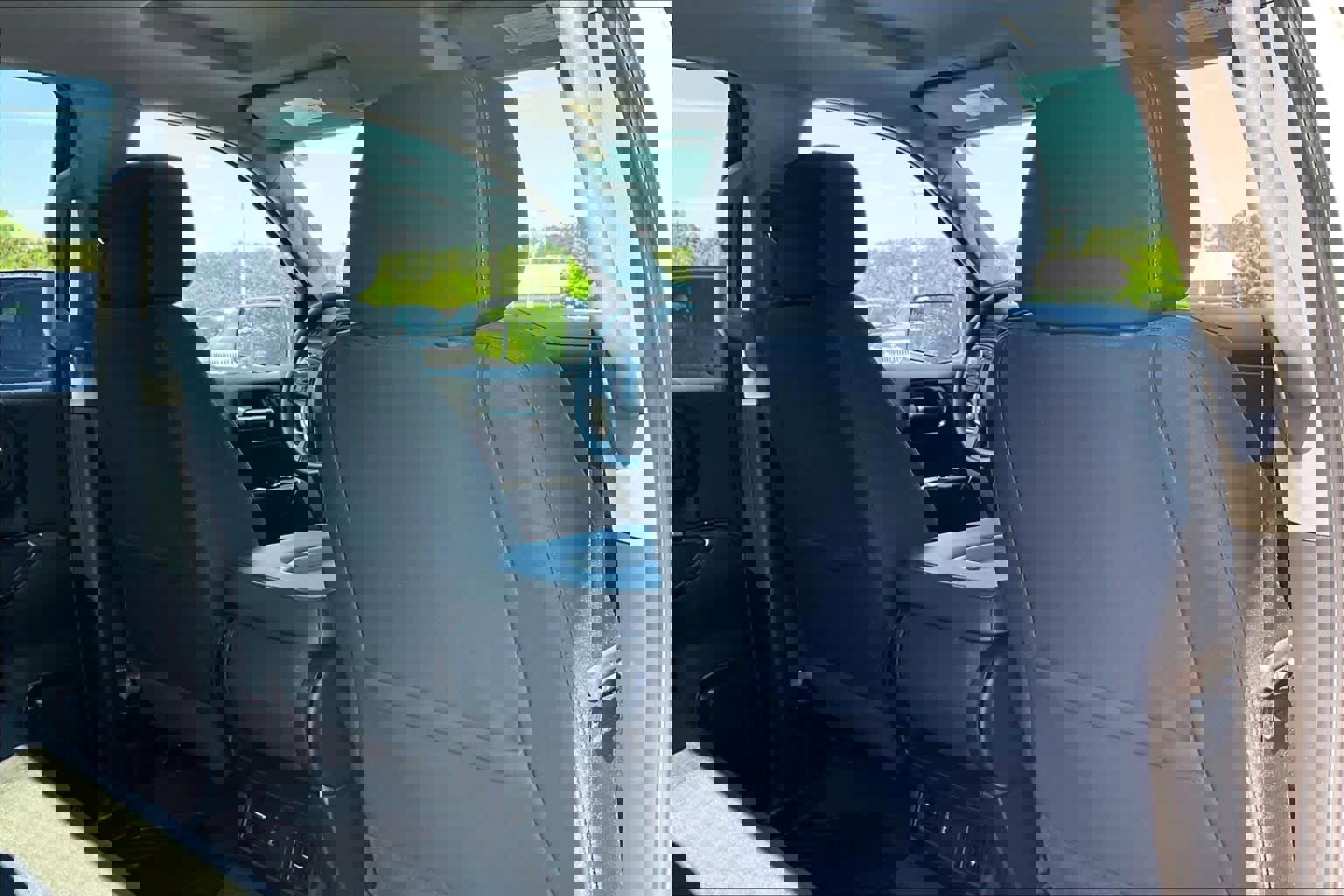 Used 2025 Chevrolet Silverado 1500 Custom image 20