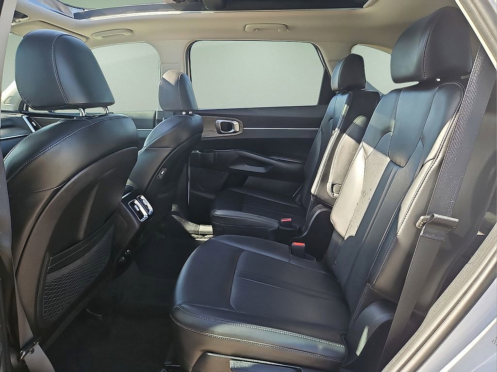 Used 2023 Kia Sorento X-Line EX image 13