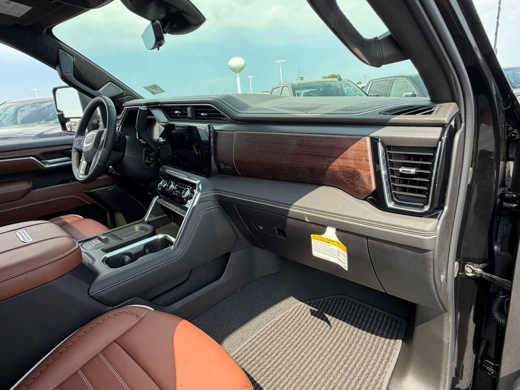 New 2026 GMC Sierra 2500 Denali Ultimate w/ Snow Plow Prep/Camper Package AWD/4WD image 18
